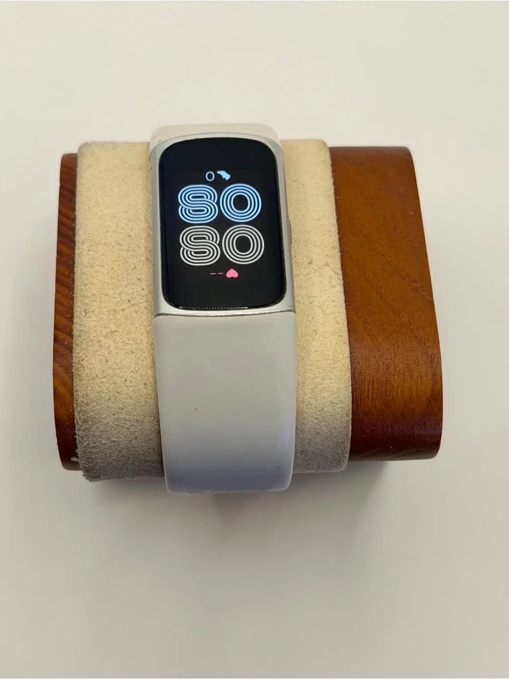 Fitbit Charge 6, Very Good, Charger Included, Tested, Latest Model